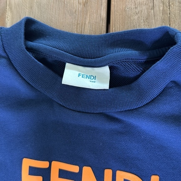 Fendi Girls Logo Sweatshirt Size 10 - Picture 4 of 5